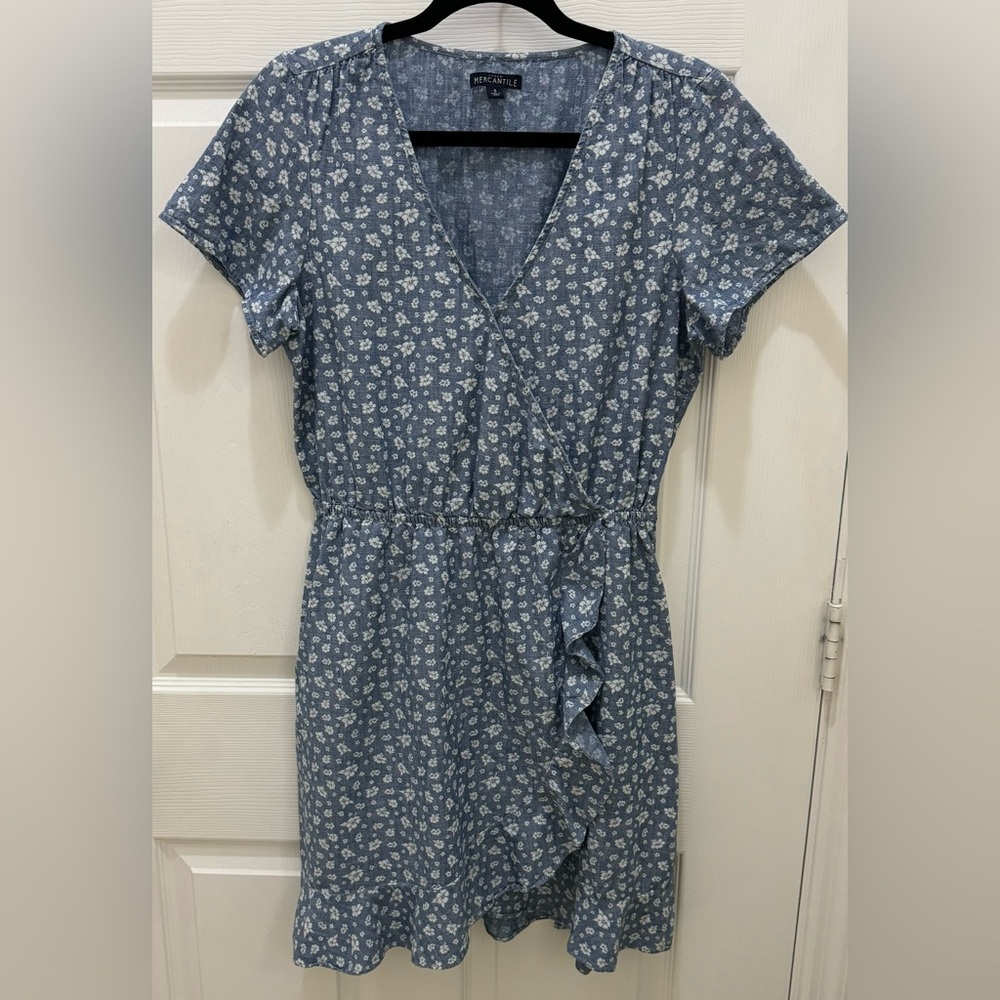 J Crew Mercantile S Dress Denim Blue White Hibiscus Floral Faux Wrap Ruffle Trim